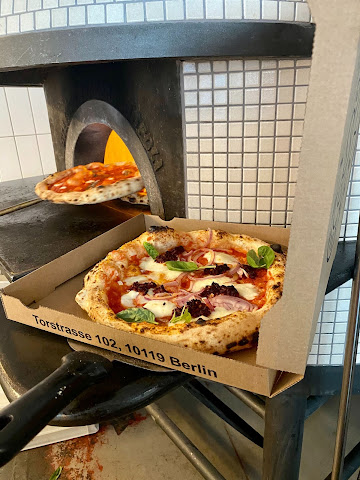 Standard Pizza West by null