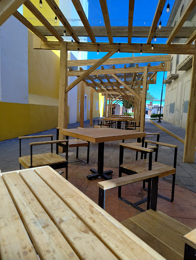 Las Yardas - Visual
