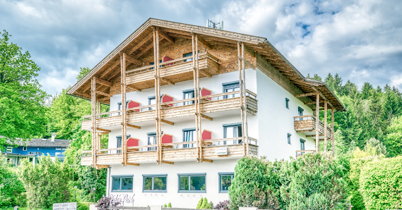 Hotel Eden Park - Retro Chique Augsdorfer Str. 12, 9220 Velden am Wörthersee, Österreich