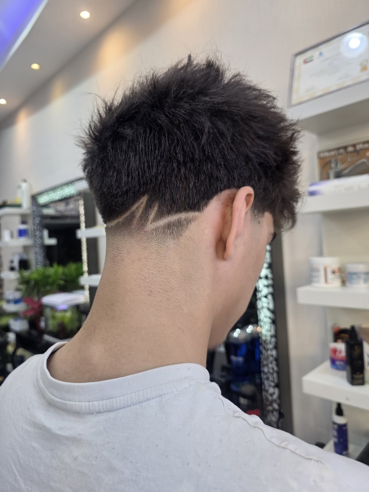 صالون القمه للحلاقه Alqemah Barbershop - صورة 2