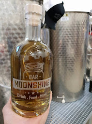 Photo n°30 de Guillaumette Génépi à Saint-Jean-Saint-Nicolas (Magasin de liqueurs)