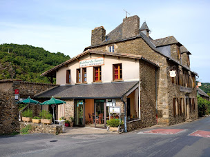 Photo n°1 de Logis Hostellerie des Lauriers à Curvalle (Restaurant)