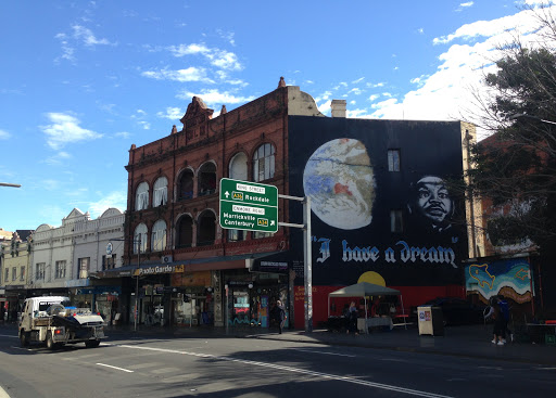 Uturn Newtown (Contemporary)