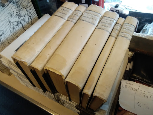 Italian books magazines newspaper delivery all over the world. - Thumbnail