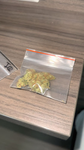 Beoordelingen van Coffeeshop "De Kade" in Amsterdam - Winkel