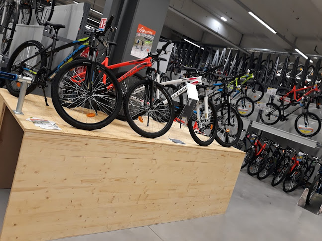 Avis sur Decathlon Grenoble Saint Egreve à Grenoble - Magasin d'articles de sports