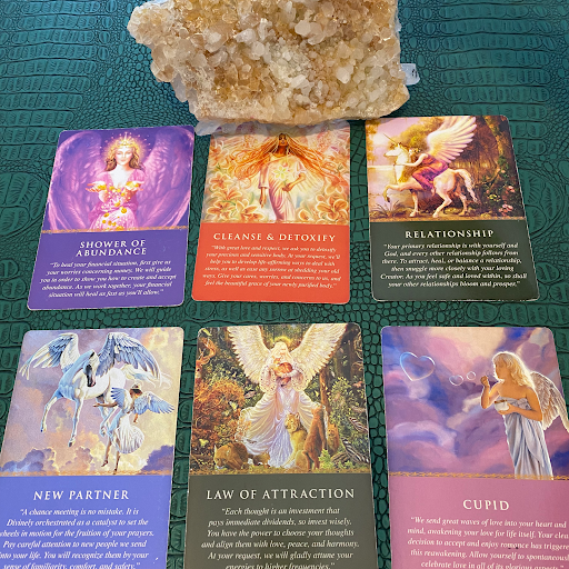 Oracle Oasis psychic readings & Spiritual gift shop - Thumbnail