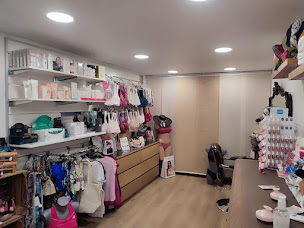 Photo n°20 de EMMANUELLE COIFFURE à Fresnoy-au-Val (Magasin de perruques)