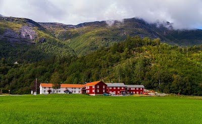 Photos of Kavli Moen farm