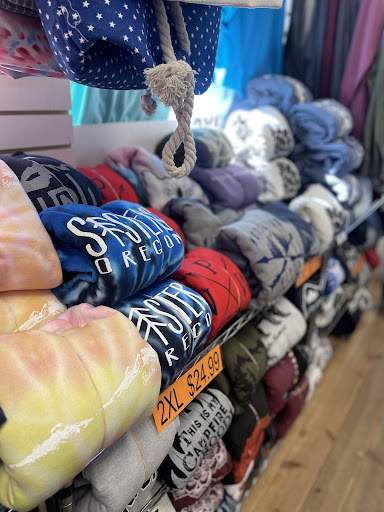 Your Store Sisters - Visual