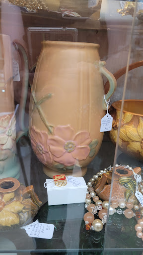 Spirited Women Antiques - Thumbnail
