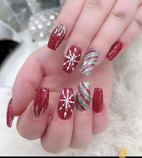 Skye Nails - Visual