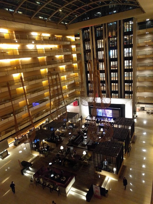 Alberto's (Lobby Bar)