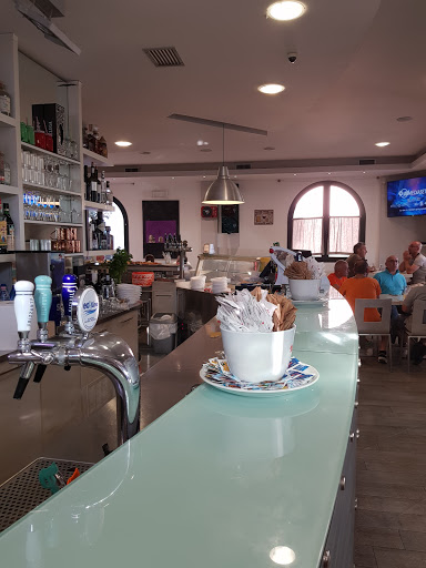 Baddy's Bar - Visual