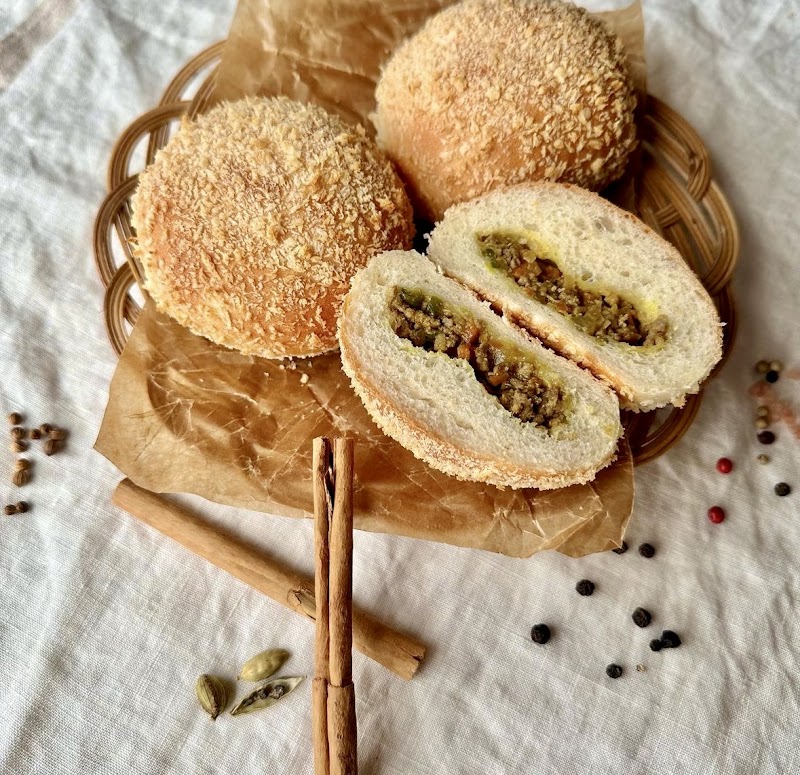 atelier kitchen Regalo