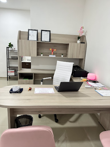 Dr. Tomás Cortés Martínez, Ginecólogo