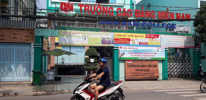 Trường Cao Đẳng Miền Nam