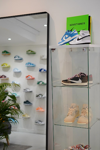 Royalties - Sneakers Shop - Thumbnail