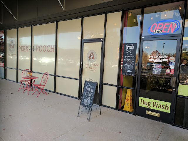 Perk-N-Pooch by null