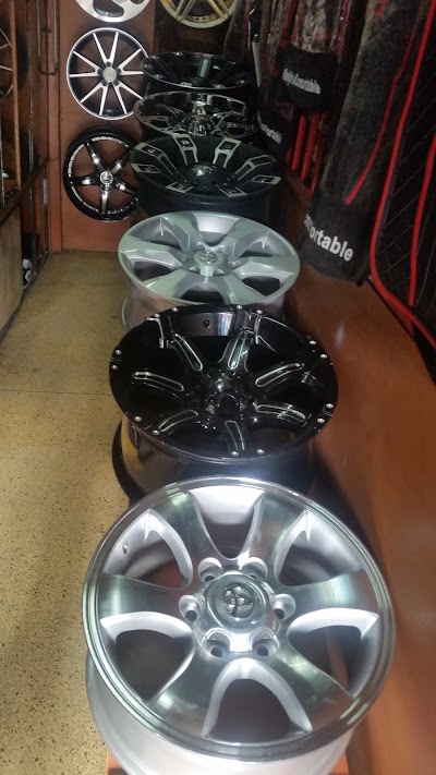 Photos of Pak Sound Store
