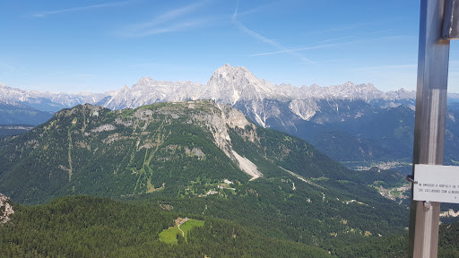 Errebi - Visual