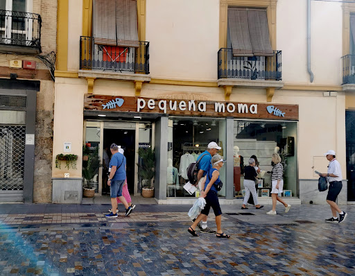 Pequeña Moma - Thumbnail