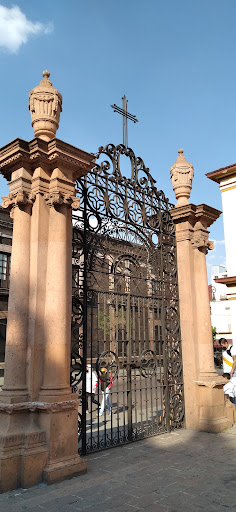 Temple of Santa Veracruz - Thumbnail