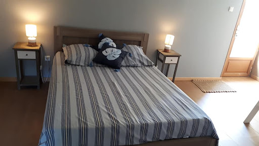 Photo de Domaine de Cozance : Chambres d'Hotes et gite insolite - Espace Nordique Zen Détente - Piscine - Mini ferme pédagogique à Anjou (38150)