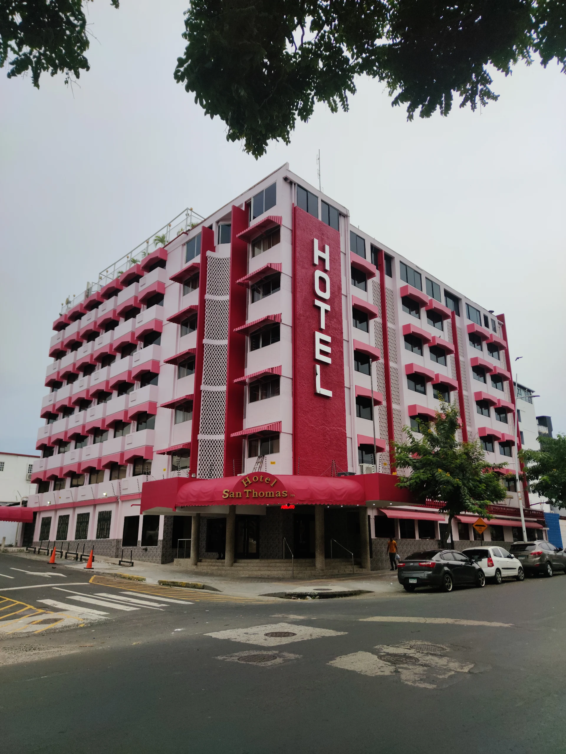 Hotel San Thomas Inn