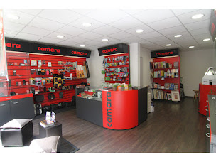 Photo n°2 de CAMARA MORET à Moret-Loing-et-Orvanne (Studio de photographie)