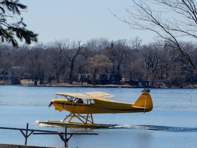 Crystal Lk Seaplane Base-Mn09