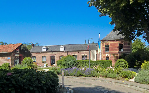 Photo de Mairie de Saint-Pierre-de-Varengeville à Saint-Pierre-de-Varengeville (76480)