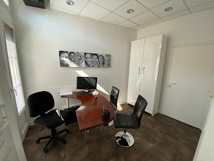 Photo n°2 de Dr Laurent ETZOL - Dentiste Muret à Muret (Dentiste)