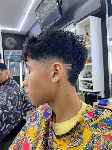 Buena Imagen Alta Gama Barber shop - Thumbnail