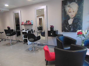 Photo n°8 de Sublim Coiff' à Cousance (Salon de coiffure)
