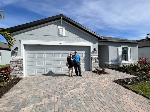 Carrillo Realty - Visual