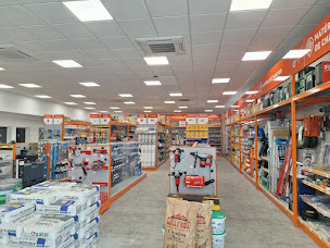 Photo n°12 de POINT.P - Valognes à Valognes (Magasin de peinture)