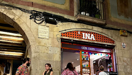 Ina Espai de Cafè i Piadina