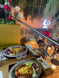 Photo n°8 de Öz Maître Kebabier à Paris (Restaurant)