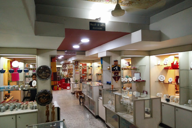 Visit Central Cottage Industries Emporium On Your Trip To Chennai