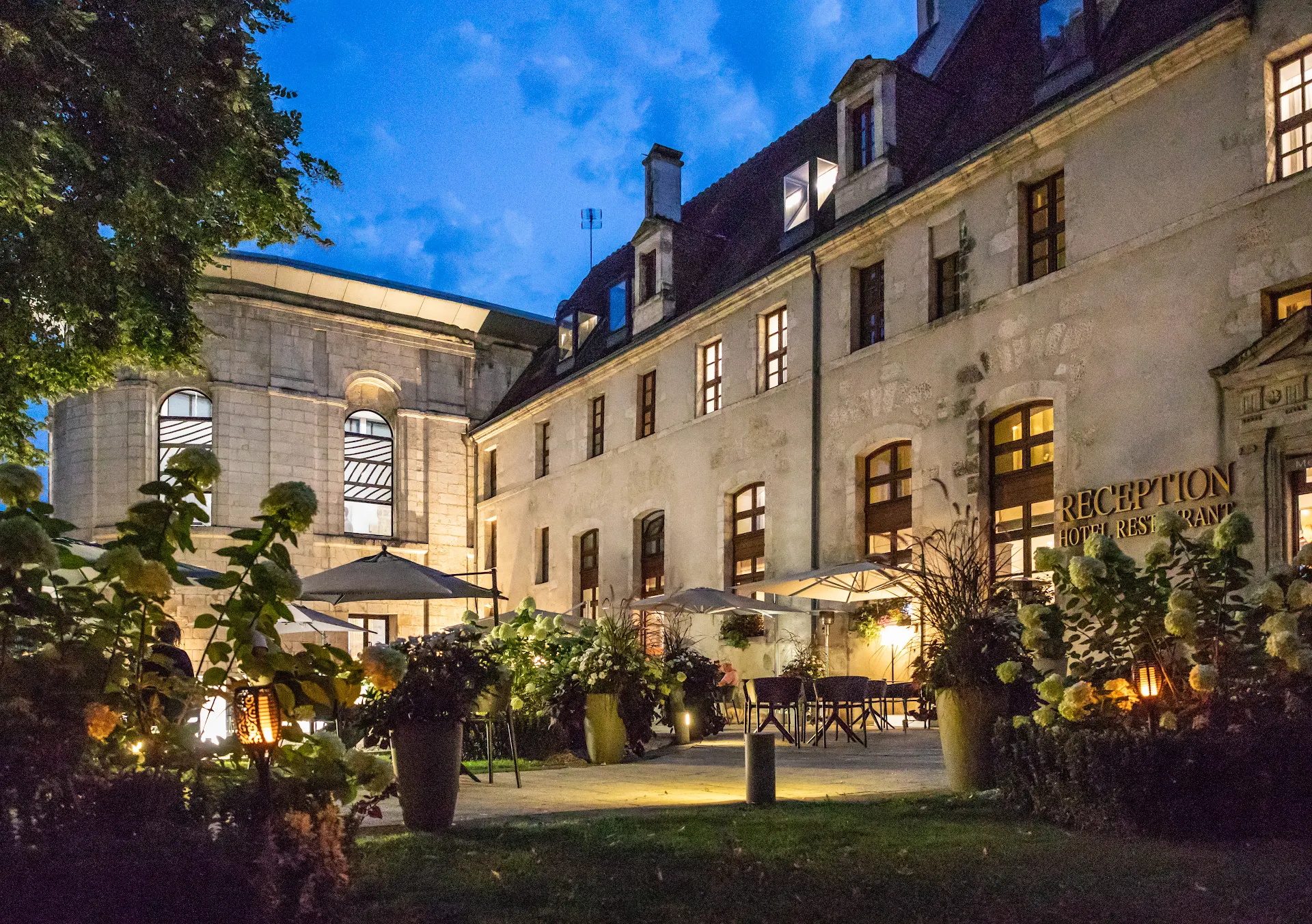 Hôtel de Bourbon Mercure Bourges Centre – Jardin - Parking privé gratuit