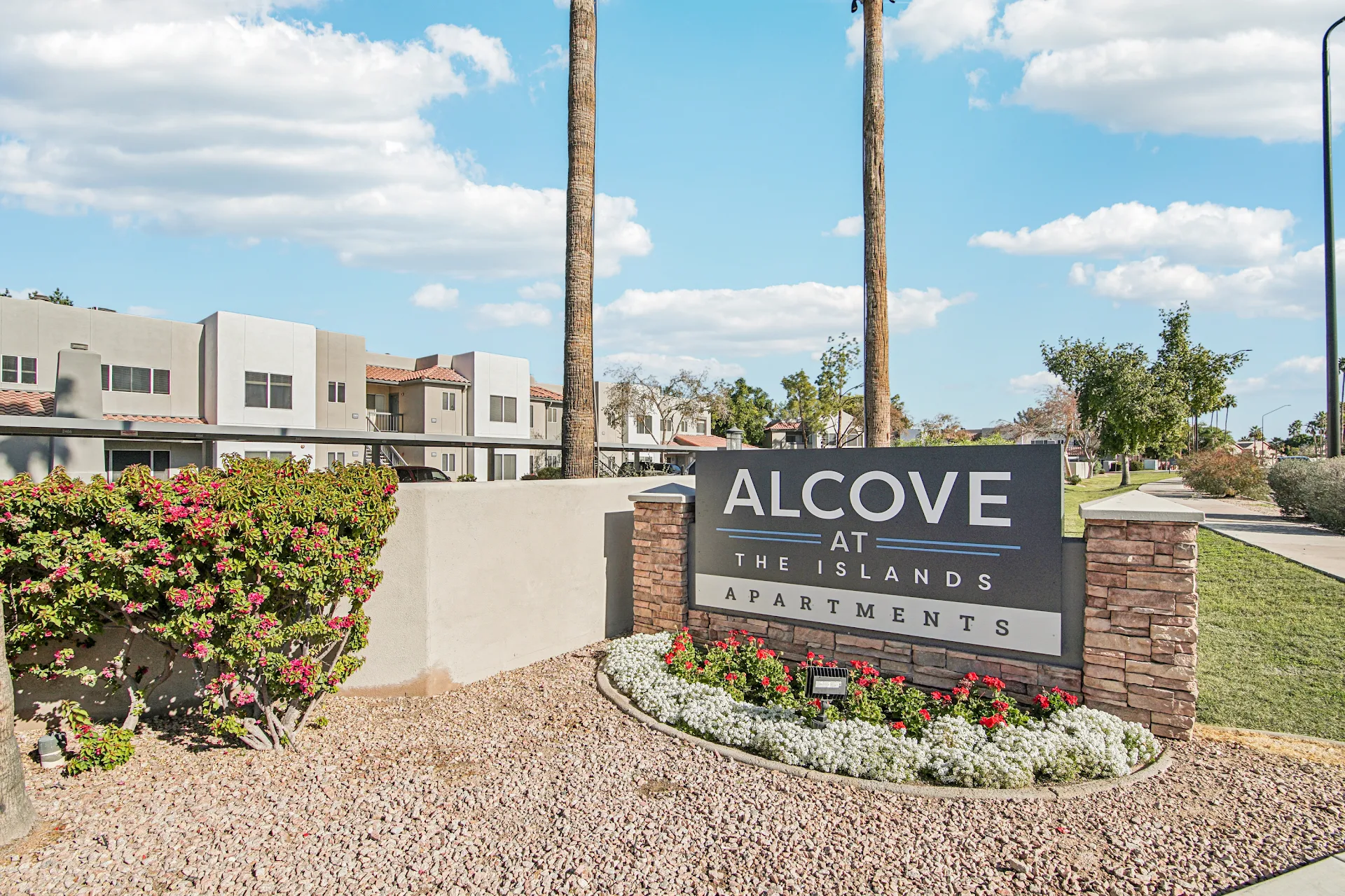 Alcove at the Islands