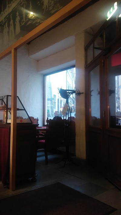 Photos of Three Frogs Grill