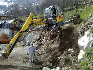 Photo n°7 de Flo TP - Spécialiste des travaux à la pelle araignée à Bonneval-sur-Arc (Société de travaux publics)
