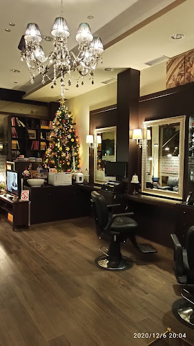 Ανδρικό κουρείο-Κομμωτήριο Konstantinos Makris - Κουρείο