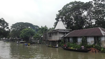 Photos of Jindakathi Guava Floating Market