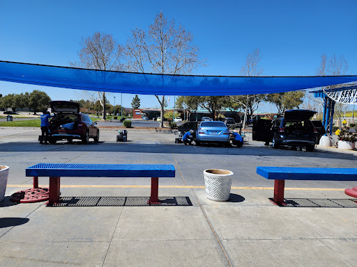 Splashes Car Wash - Thumbnail