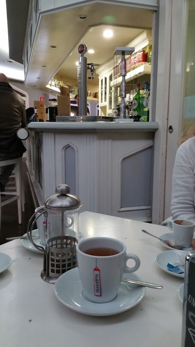 Charlotte Cafetería