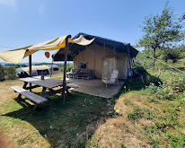 Camping en verhuur accommodaties Le Petit Montperroux à Saint-Didier-sur-Arroux