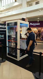 Photo n°8 de Centre commercial Ville du Bois à La Ville-du-Bois (Centre commercial)